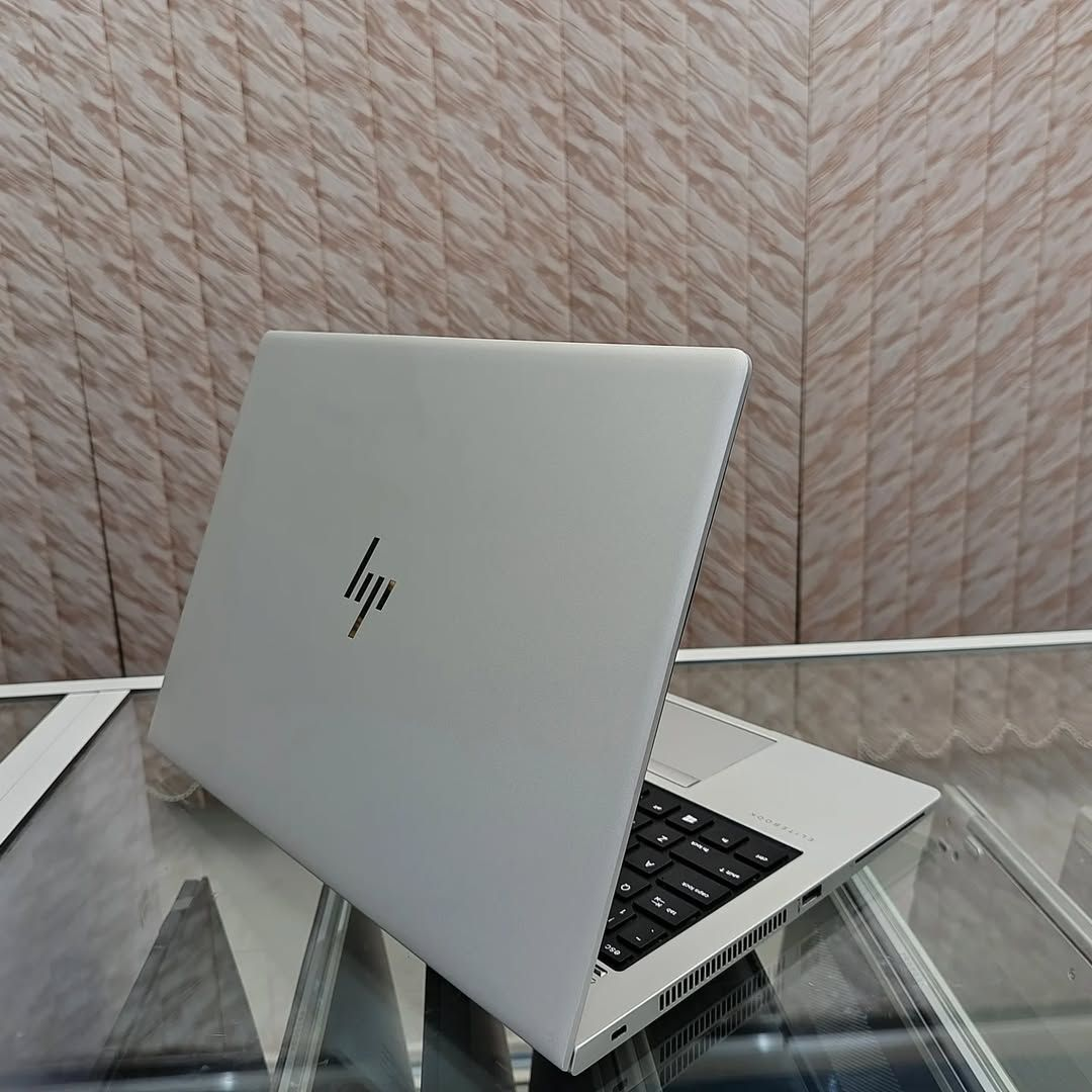 HP 830 G6 16GB